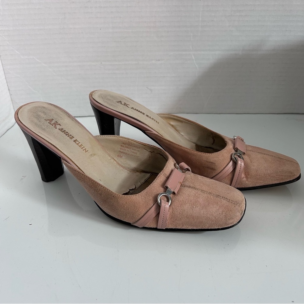 Anne Klein II light brown suede clog with 3-1/2” heel size 7M